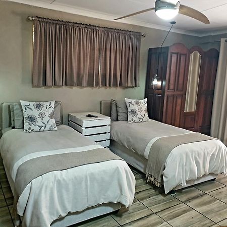Rand Self-Catering Accommodation Carolina Zewnętrze zdjęcie